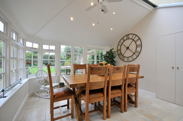 oak-dining-table