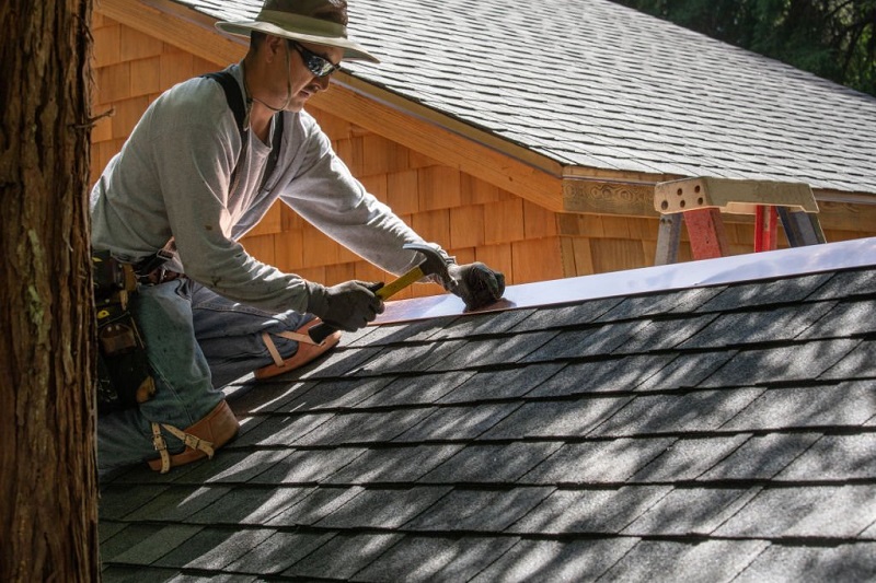 Tips For Hiring a Roofing Contractor for Roof Replacement